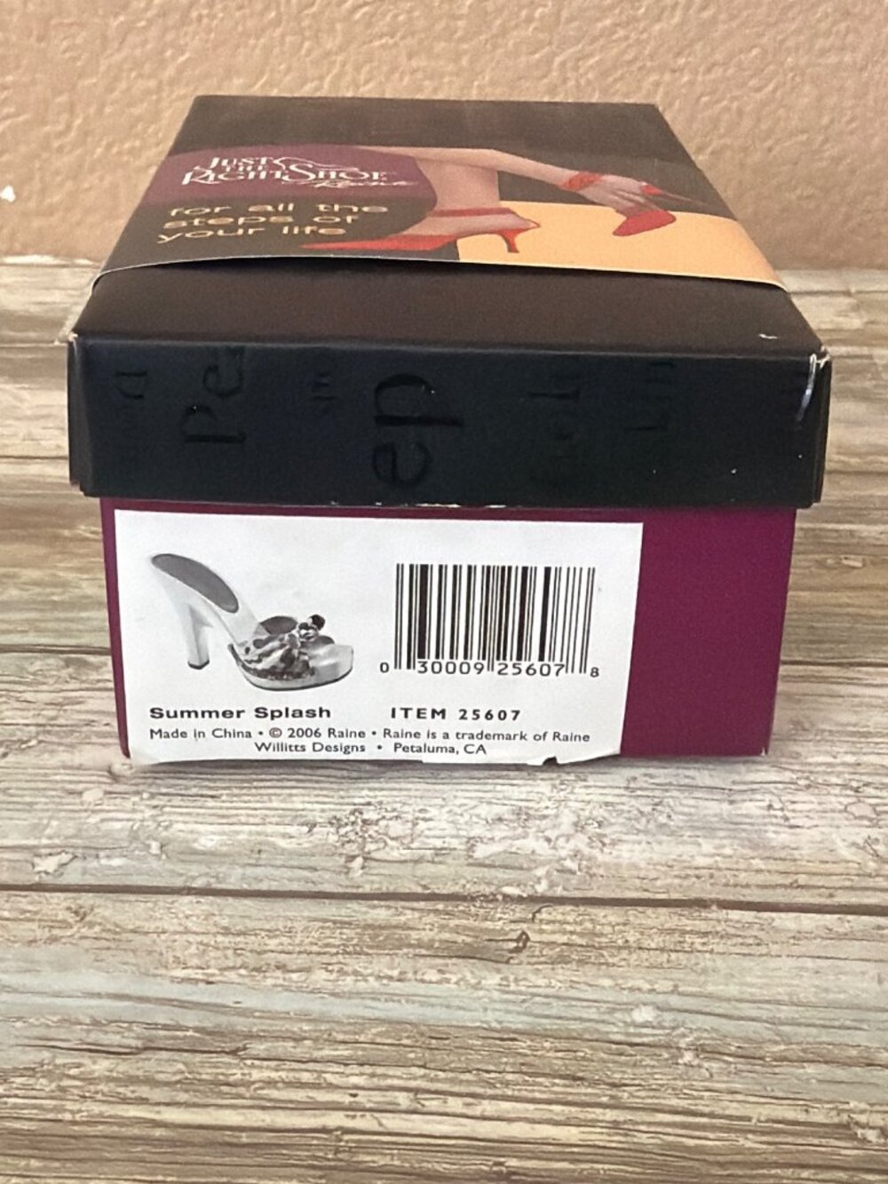 Just The Right Shoe Raine 2006 Summer Splash Miniature Shoe NEW w/ Box COA 25607 - Picture 3 of 12